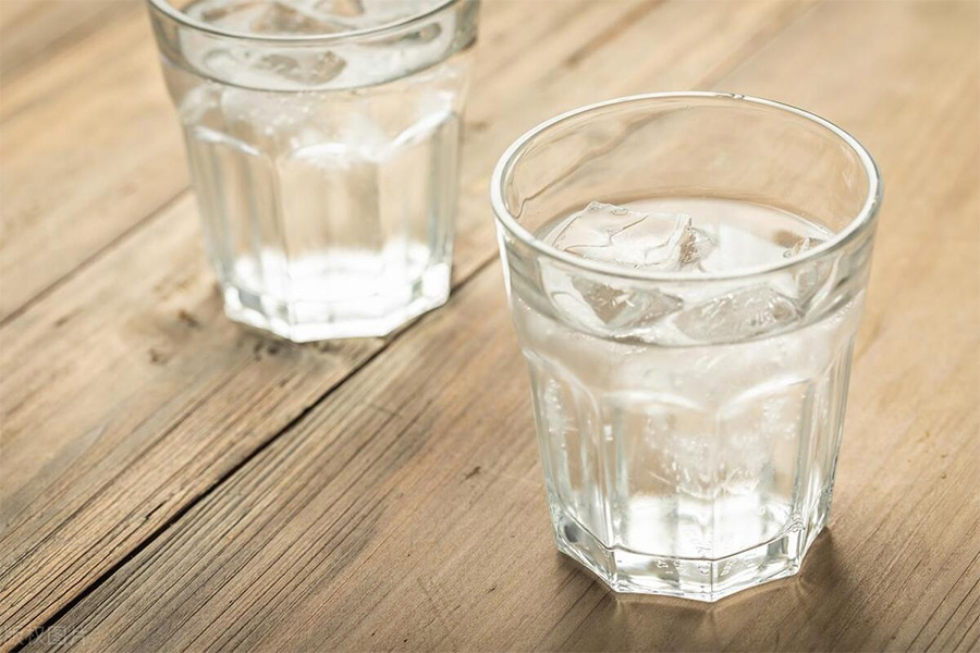 世卫组织点名的“致癌水”不是千滚水和隔夜水，要远离